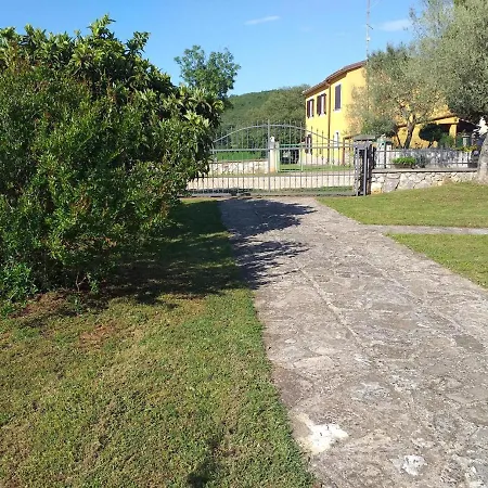 Family Friendly House With A Parking Space - 20540 로비니