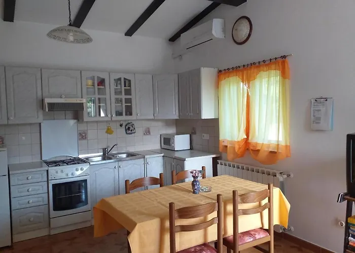 펜션 Family Friendly House With A Parking Space - 20540